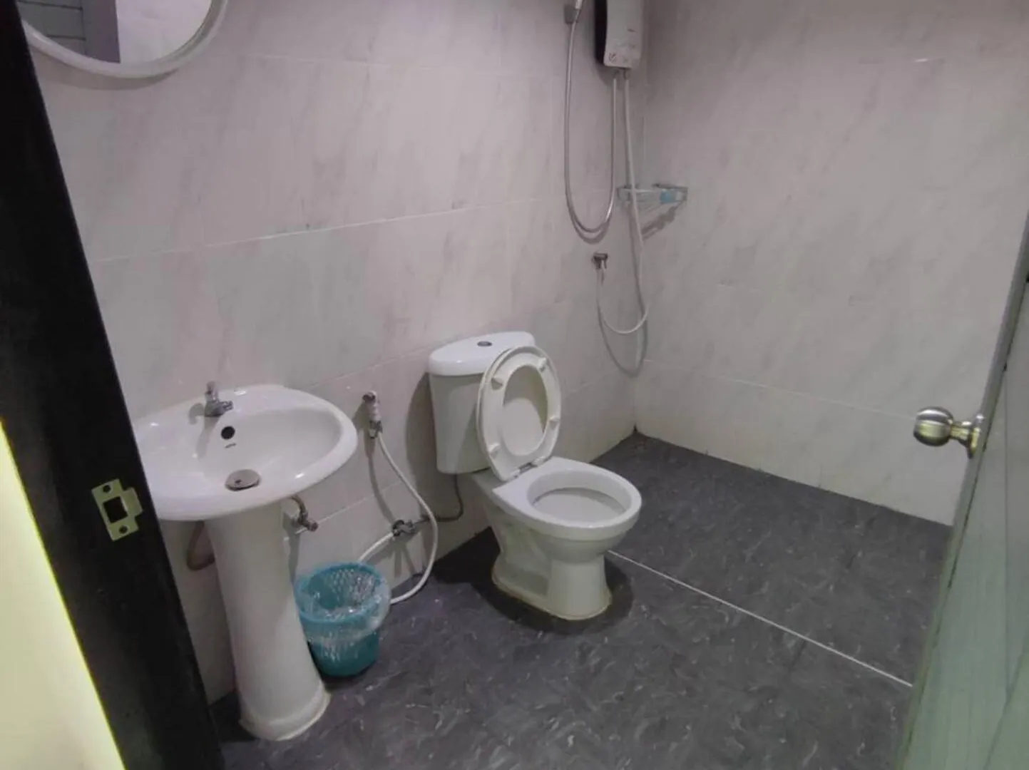 Kitty Guesthouse Phi Phi Don