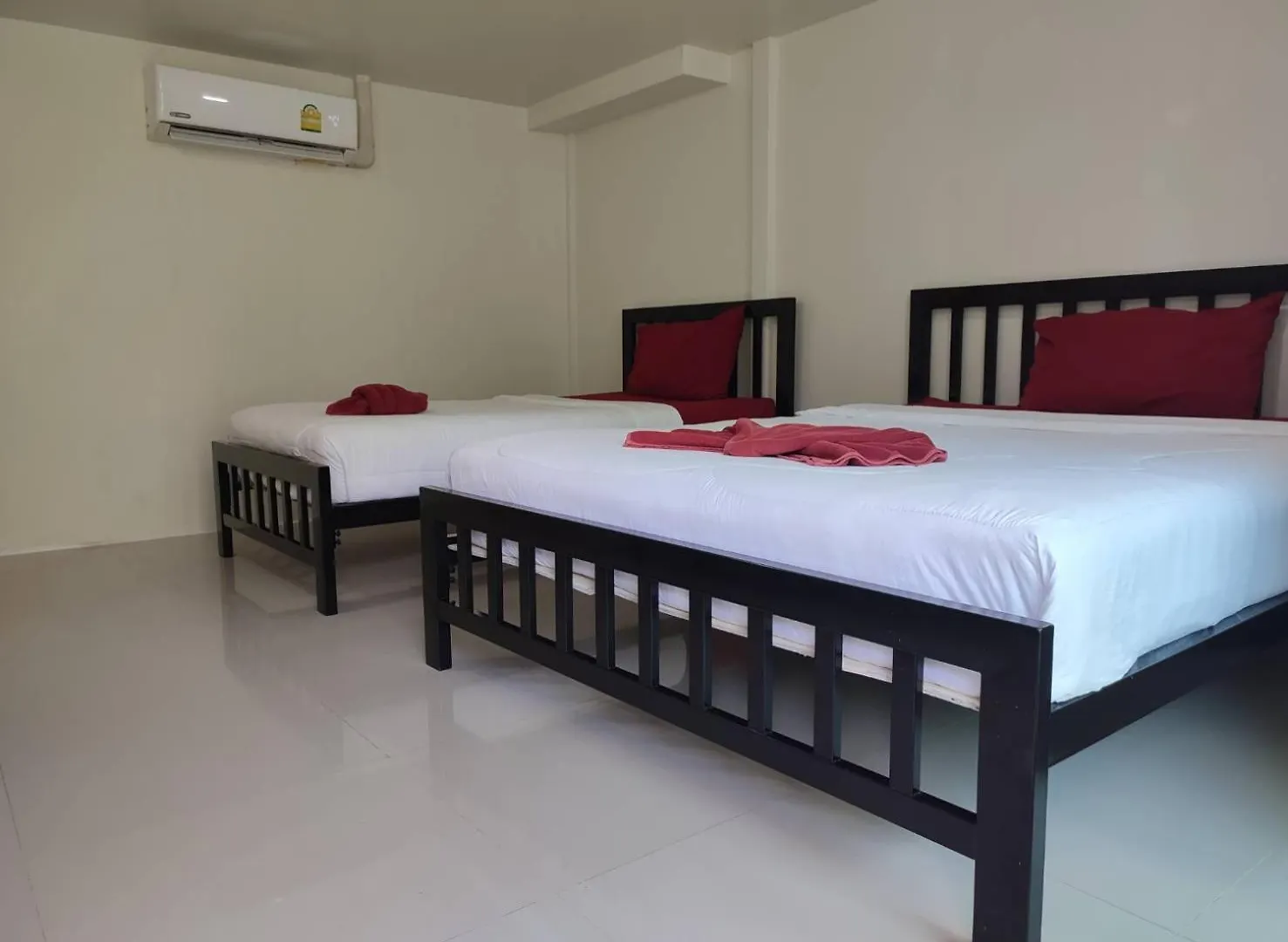 Hotel Kitty Guesthouse Phi Phi Don Thailand