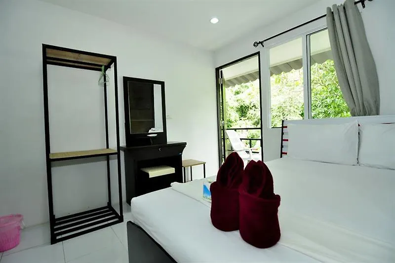 Kitty Guesthouse Phi Phi Don