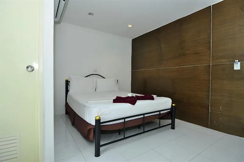 Kitty Guesthouse Phi Phi Don 0*,  Thailand